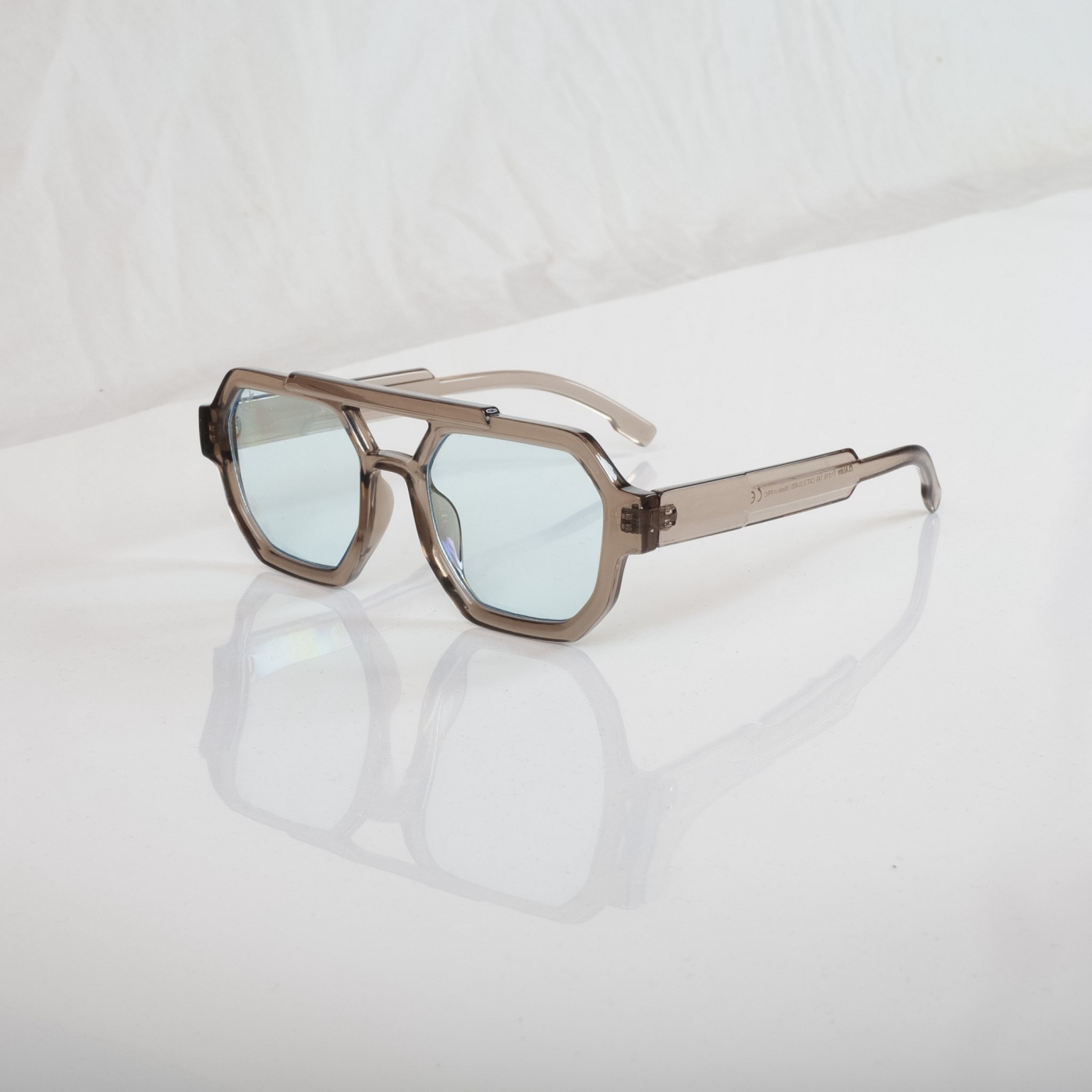 SHADE CLAUDY CLEAR GREY
